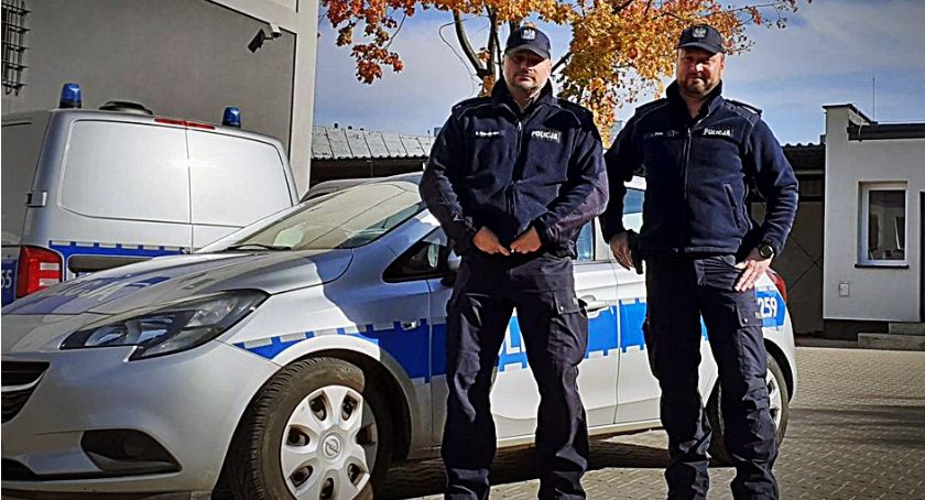 Pomogli mężczyźnie, który leżał nieprzytomny na chodniku