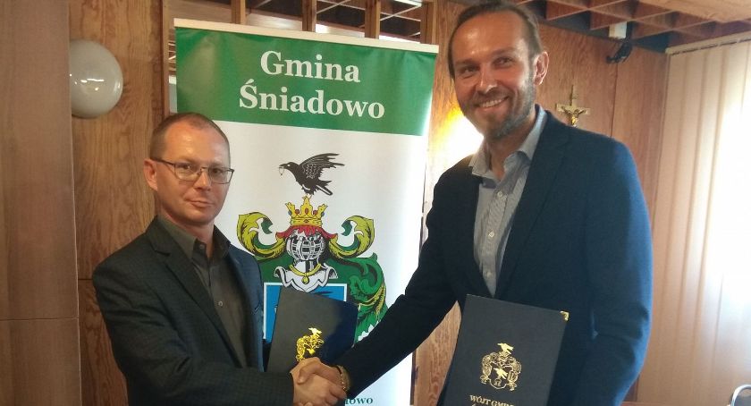 Elektryczny autobus w gminie Śniadowo. Wójt podpisał umowę