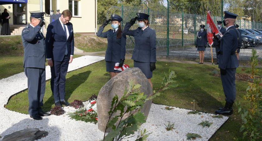 Pamiętają o zamordowanych funkcjonariuszach łomżyńskiego więzienia [FOTO]