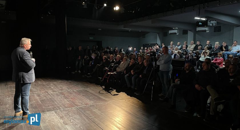 Wojciech Sumliński w Łomży. Spotkanie przebiegło bez ekscesów [FOTO]