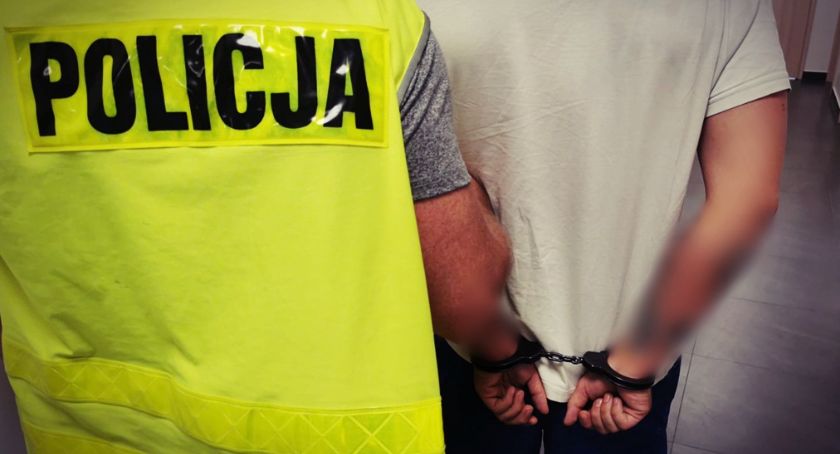 Nadpobudliwy 27-latek wpadł podczas kontroli. W podłokietniku był 