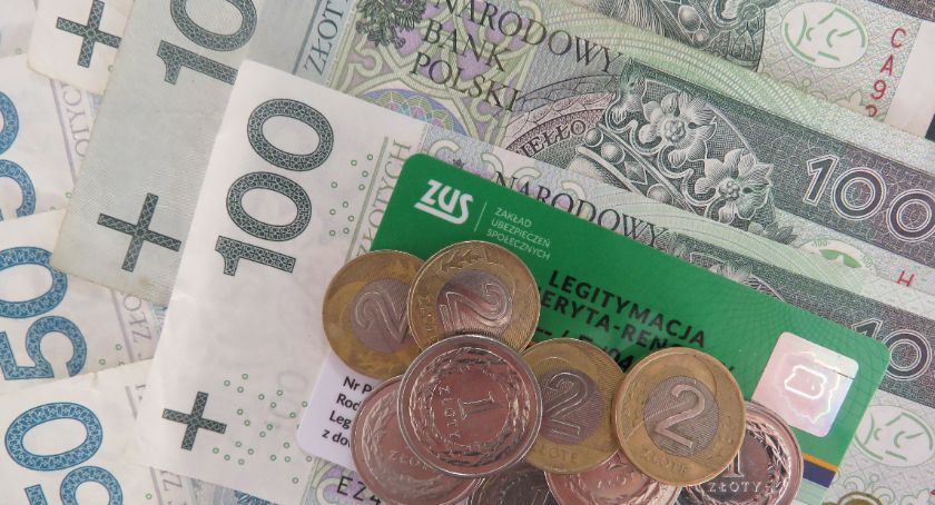 W Podlaskiem jeszcze w październiku ZUS wypłaci ponad 6,5 tys. czternastek