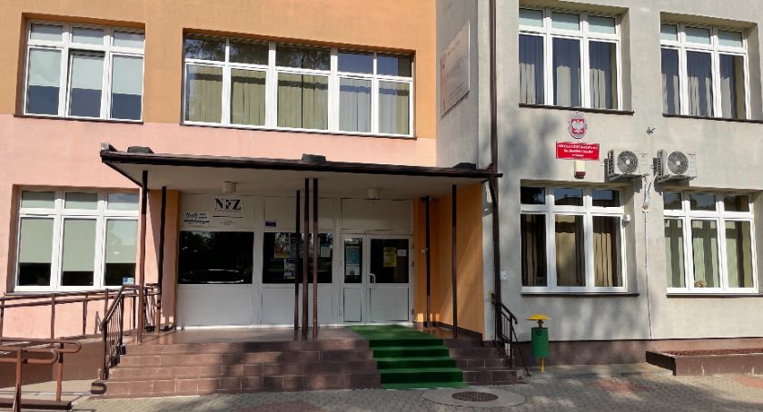 Pracownicy łomżyńskiej podstawówki uratowali życie jednemu z rodziców