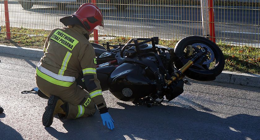 Motocyklista w szpitalu po wypadku na Zawadzkiej w Łomży [FOTO] [AKTUALIZACJA] 