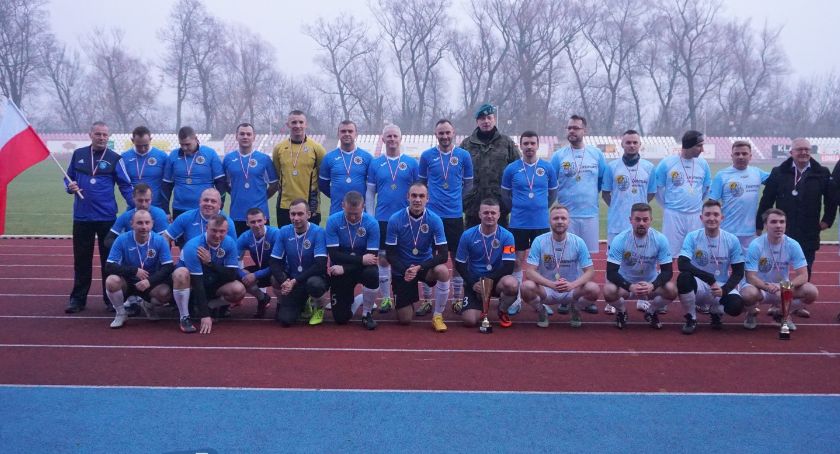 Święto Niepodległości na sportowo. Łomżyńscy żołnierze zwyciężyli [VIDEO i FOTO]
