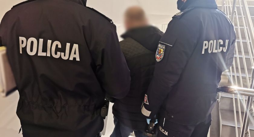 Jechał zygzakiem przez Łomżę. Kierowca był nietrzeźwy