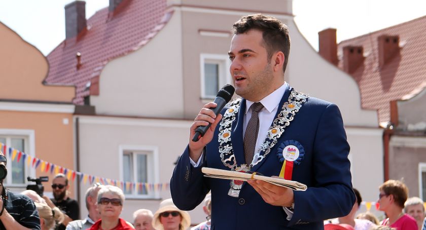 Prezydent Łomży z wyższą pensją. Tak zdecydowała rada miejska