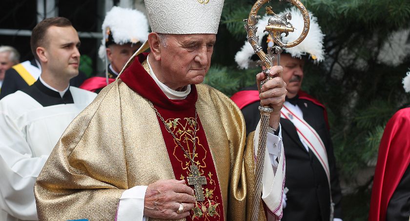 Stanisław Stefanek w łomżyńskiej katedrze. Ingres odbył się równo 25 lat temu