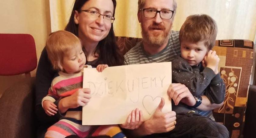 Takiej zbiórki jeszcze nie było. Zebrano już 2 miliony złotych na leczenie Julki Kierzkowskiej