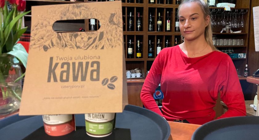 Poranna kawa tylko w Czterech Porach Roku. Restauracja przedłuża akcję o kolejny tydzień! [VIDEO]