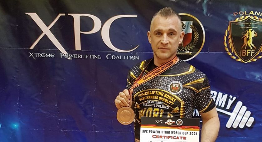 Siłacz Karol Grochowski z brązem po mistrzostwach świata 