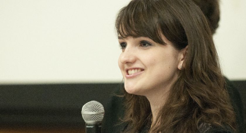 Współpraca międzypokoleniowa. Konferencja dla młodych i seniorów w Łomży
