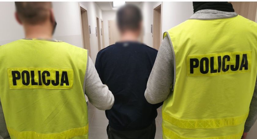 Złodziej wódki i parówek szarpał się z ochroniarzem. Uciekał w samych spodniach!