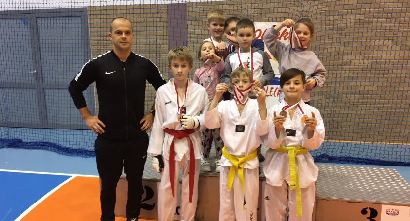 Puchar w taekwondo olimpijskim. Zawodnicy z Łomży na podium