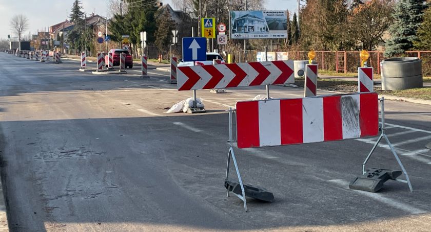 Na ul. Wojska Polskiego w Łomży wraca ruch dwukierunkowy