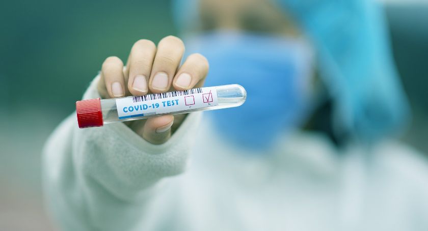 W Łomży 28 zakażeń koronawirusem i 2 zgony. Nowe dane