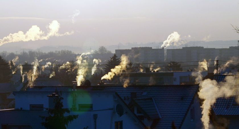 Trzy główne ulice ze złym stanem powietrza. Co na to straż miejska i ratusz?