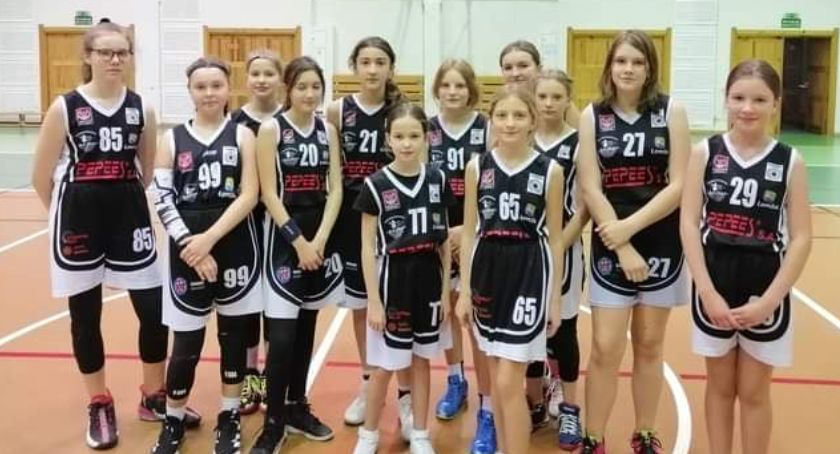 Sukces koszykarek z SP 4 w Łomży