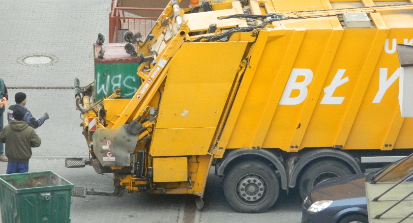 Odbiór i transport odpadów. Miasto szuka chętnych