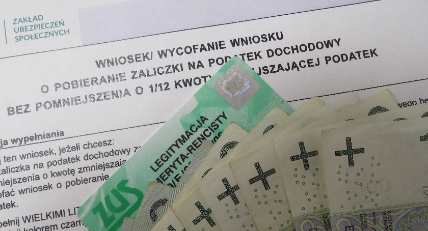 Pobierasz podwójne świadczenie? Złóż wniosek do ZUS, by nie zwracać podatku