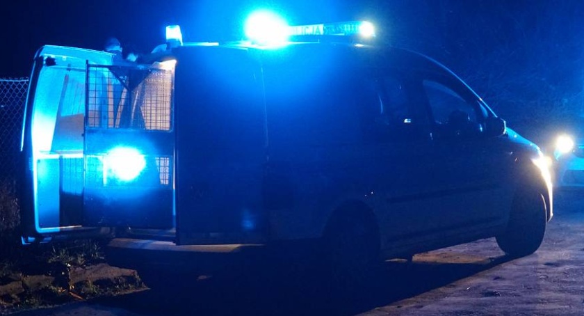 Rozbój w Łomży. Pracownica lokalu musiała oddać pieniądze