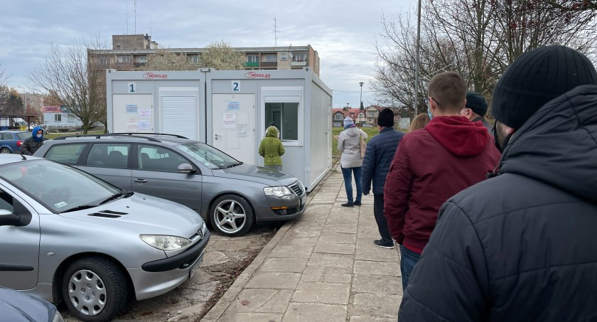 COVID-19. Ponad 2200 osób na kwarantannie w Łomży i powiecie