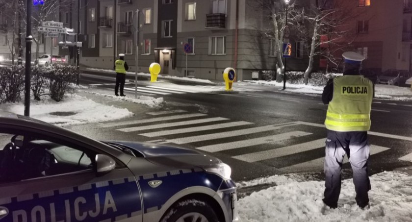 Wykroczenia kierowców i pieszych. 1 dzień i 86 przypadków łamania prawa