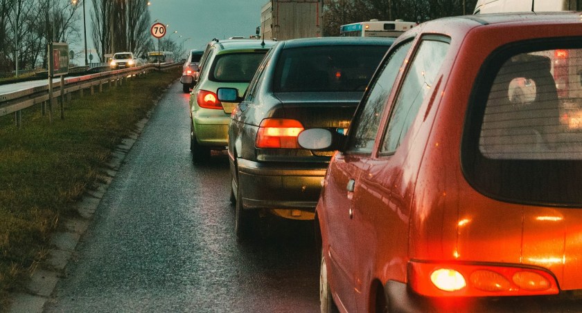 Będzie można zachować starą tablicę rejestracyjną i wycofać samochód z ruchu na czas naprawy