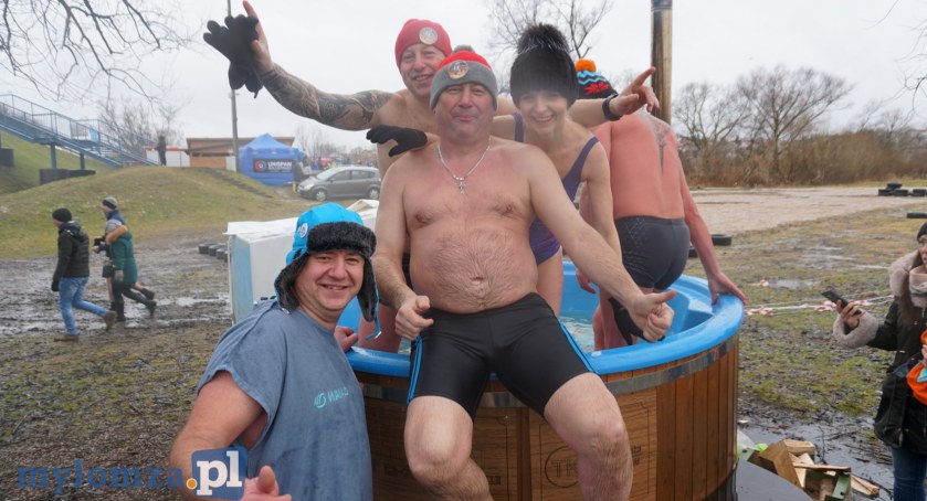 Morsowanie z serduchem na plaży miejskiej [FOTO, VIDEO]