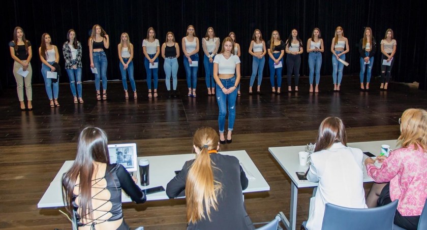 Finalistki Miss i Miss Nastolatek Ziemi Łomżyńskiej 2022 wybrane! [FOTO]