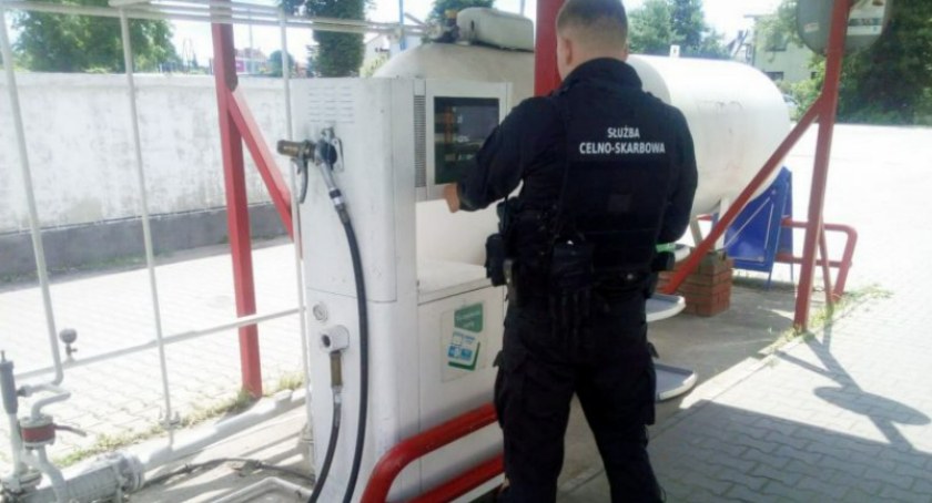 Sprzedawali „na lewo” gaz LPG