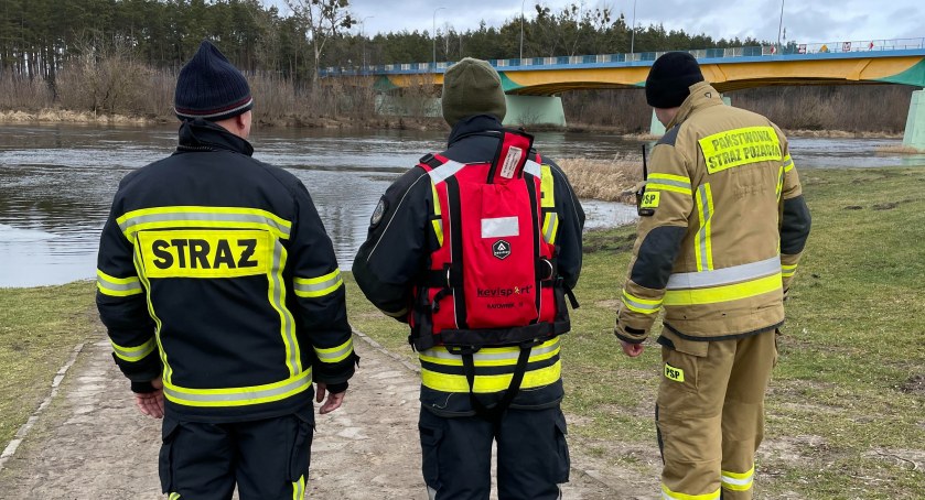 Służby nad Narwią. Poszukiwania zaginionego Jakuba Szerszniewa