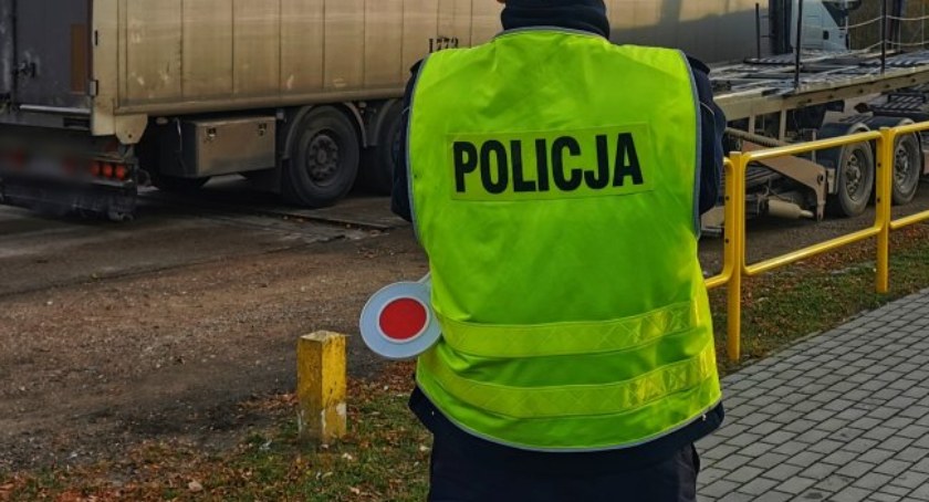 Jeden był pijany, drugi z podwójnym dożywotnim zakazem. Policjanci z Łomży zatrzymali dwóch piratów