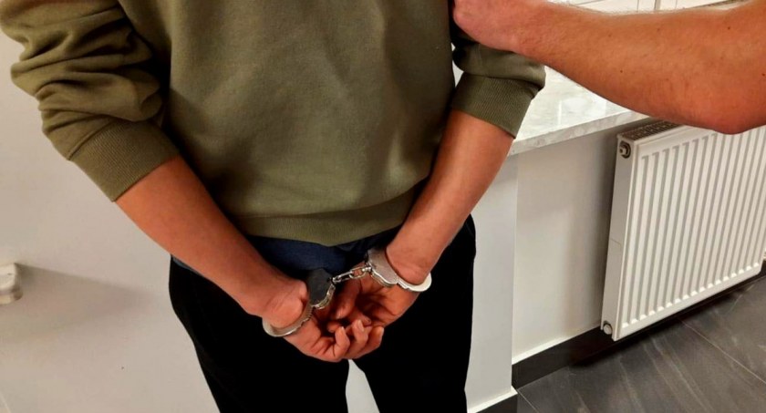 Chwycił za szklaną butelkę po piwie i uderzył nią 37-latka