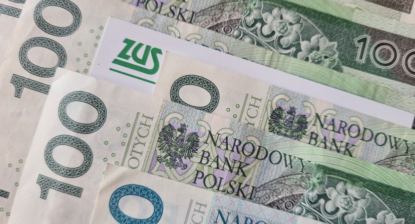Świadczenia dla emerytów i rencistów wzrosną. O ile?