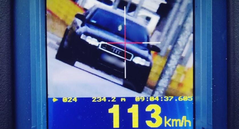 Ul. Sikorskiego. 20-latek jechał z prędkością 113 km/h