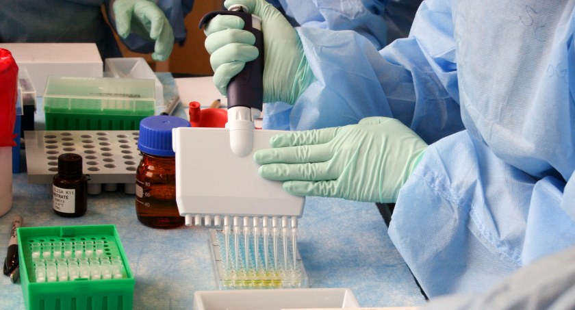 SARS-CoV-2 w Łomży i powiecie. 13 nowych zakażeń i 1 zgon