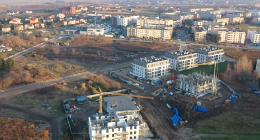 Czy Łomża przyciąga inwestorów? Co pokazują ostatnie 3 lata?