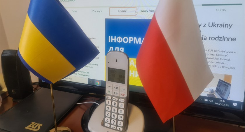 ZUS: Ruszyła infolinia dla obywateli Ukrainy