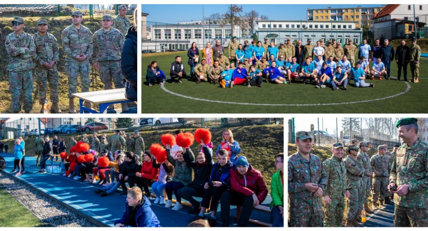 Wiosna na sportowo. Urzędnicy, uczniowie i żołnierze NATO na Orliku w Łomży [FOTO]