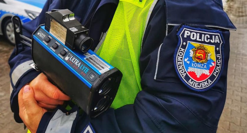 125 km/h w obszarze zabudowanym! Za kierownicą 78-latek