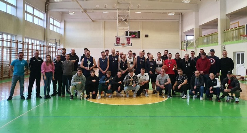 Łomża. Fabryka Śrubek mistrzem Miejskiej Ligi Koszykówki [FOTO]