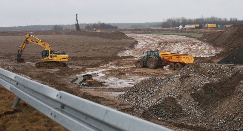 S61 Podborze – Śniadowo. Co dzieje się na placu budowy? [FOTO]