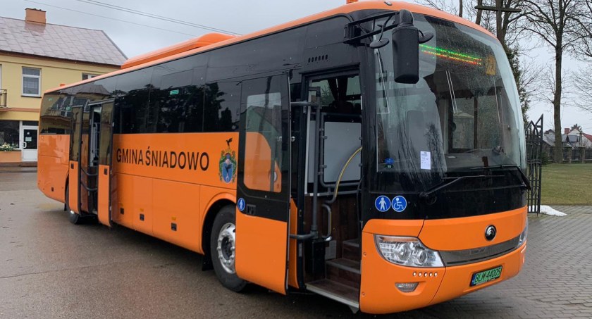 Nowy autobus w gminie Śniadowo. To elektryczny Yutong [FOTO]