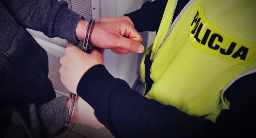 Narkotyki na osiedlu Medyk w Łomży! Jeden z mężczyzn rzucał petardami