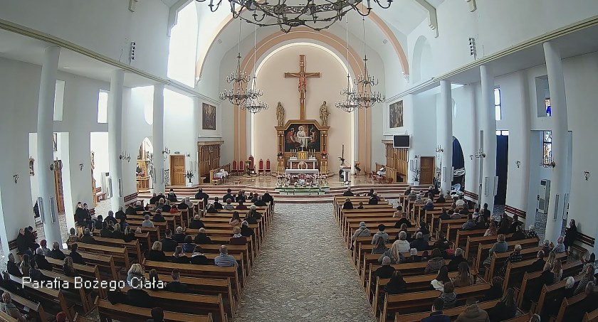 [NA ŻYWO] “Zwycięzca śmierci, piekła i szatana…”  Transmisja mszy św. z Parafii Bożego Ciała w Łomży
