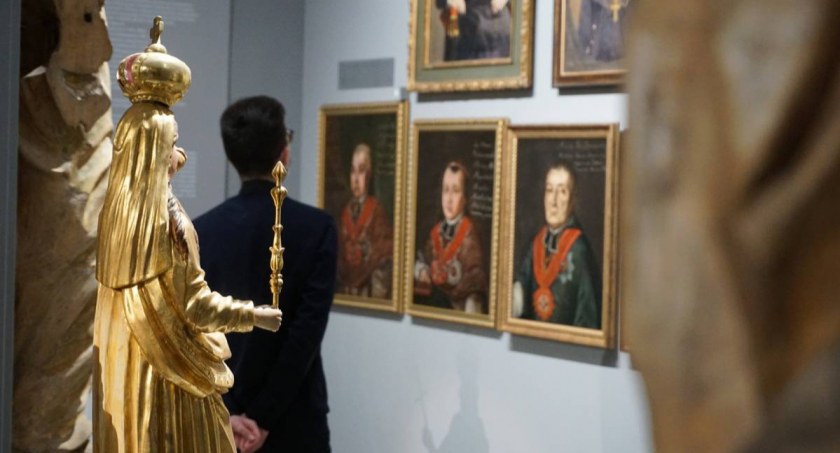 Album na jubileusz Muzeum Diecezjalnego w Łomży