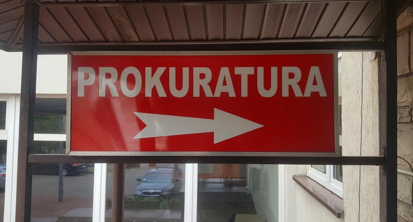 Alarmy bombowe w czasie matur. Łomżyńska prokuratura zawiadamia