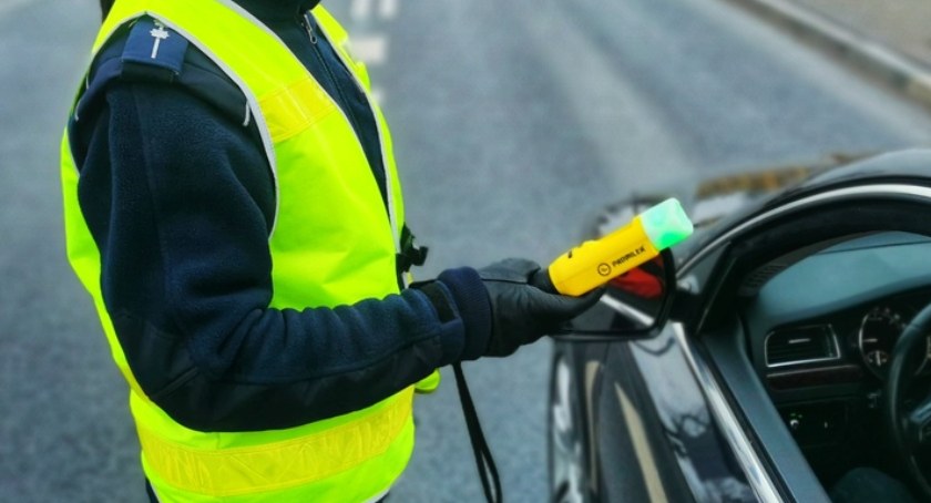 Jechał przez Łomżę mając 2,5 promila!