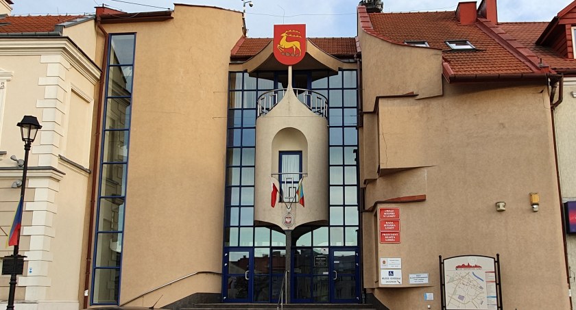W ratuszu są wolne stanowiska pracy